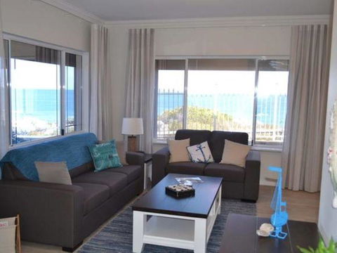 Caravel Beach House Mandurah - Accommodation Rockhampton 24