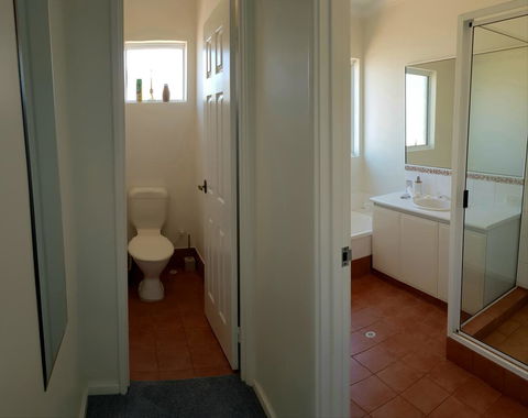 Caravel Beach House Mandurah - Accommodation Rockhampton 10