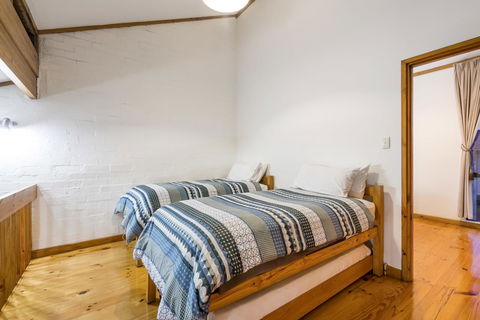 Cottesloe Beach Chalets - Accommodation Rockhampton 35
