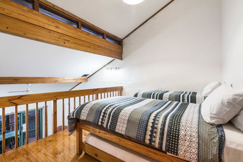 Cottesloe Beach Chalets - Accommodation Rockhampton 10