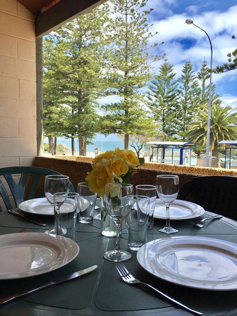 Cottesloe Beach Chalets - Accommodation Rockhampton 1