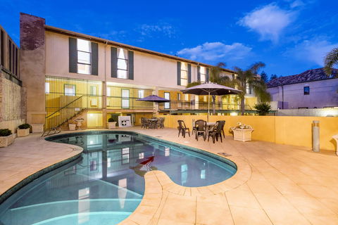 Cottesloe Beach Chalets - Accommodation Rockhampton 11