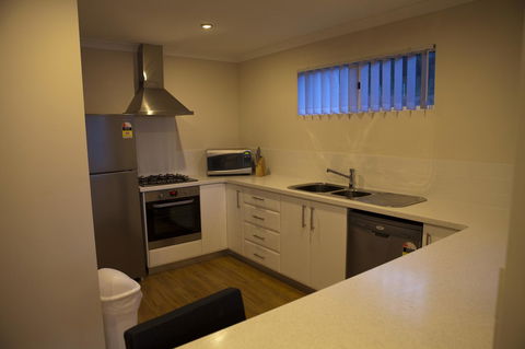 Cape Villas - Accommodation Rockhampton 23