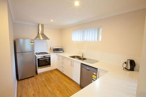 Cape Villas - Accommodation Rockhampton 19