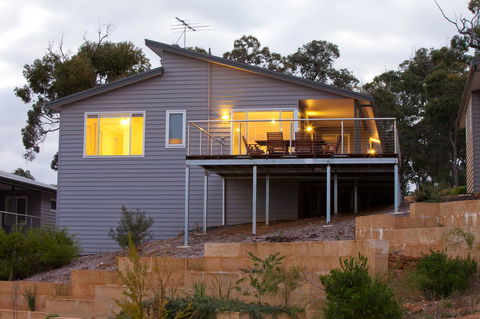 Cape Villas - Accommodation Rockhampton 25