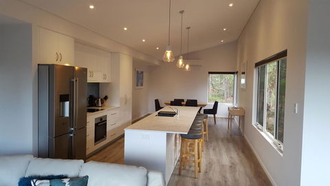 Cape Villas - Accommodation Rockhampton 9