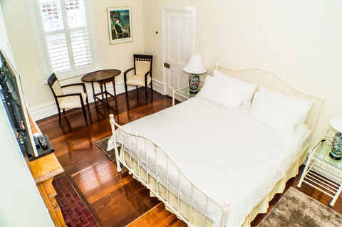South Beach Bed & Breakfast - Accommodation Rockhampton 18