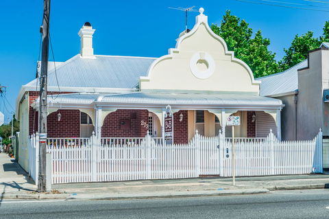 South Beach Bed & Breakfast - Accommodation Rockhampton 3