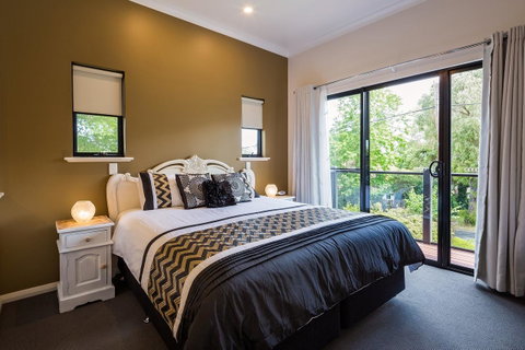 Downton Villa - Accommodation Rockhampton 30