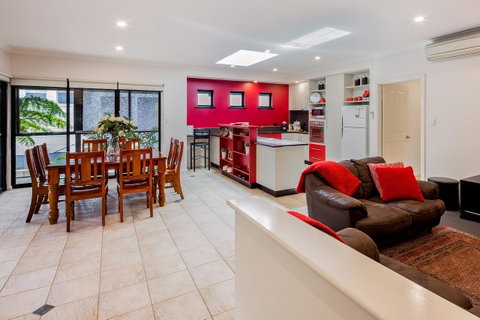 Downton Villa - Accommodation Rockhampton 11