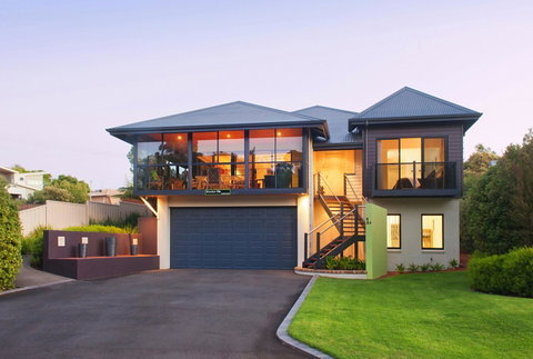 Downton Villa - Accommodation Rockhampton 0