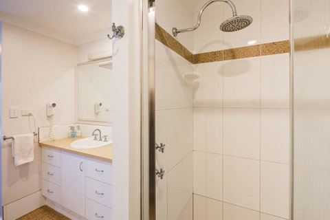 Downton Villa - Accommodation Rockhampton 19