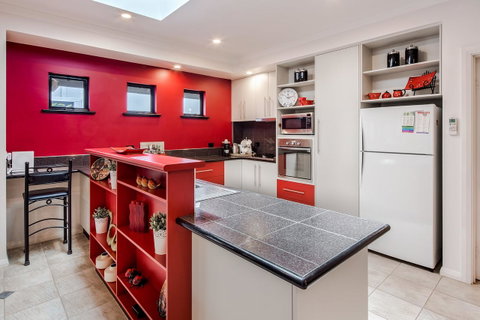 Downton Villa - Accommodation Rockhampton 12