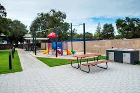 Beach Retreat - Busselton - Accommodation Rockhampton 11