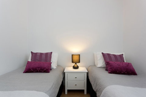Ocean Breeze Apartment - Accommodation Rockhampton 29