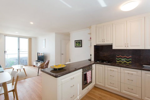 Ocean Breeze Apartment - Accommodation Rockhampton 13