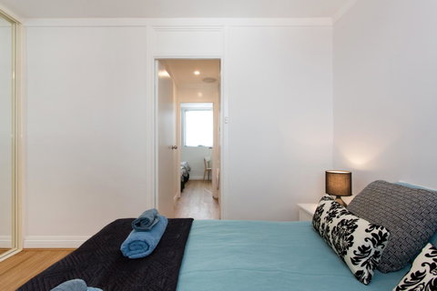 Ocean Breeze Apartment - Accommodation Rockhampton 33