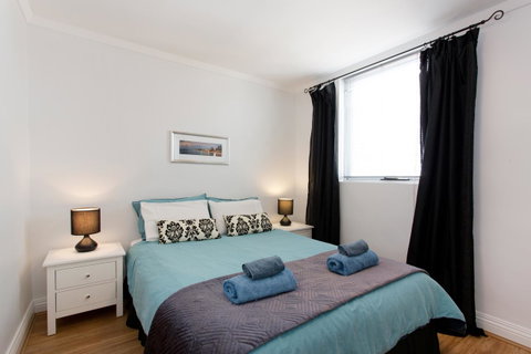 Ocean Breeze Apartment - Accommodation Rockhampton 32