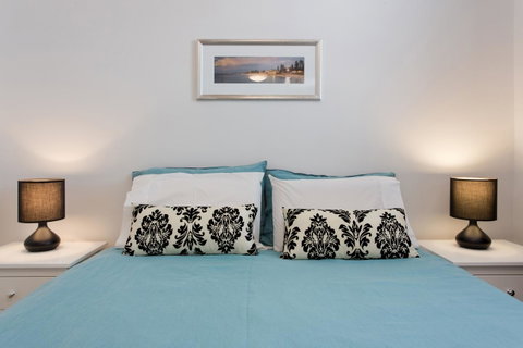 Ocean Breeze Apartment - Accommodation Rockhampton 3