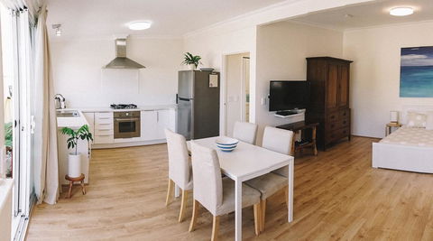 Sun Studio - Accommodation Rockhampton 2