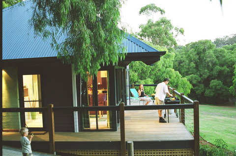 Waterfall Cottages - Accommodation Rockhampton 1