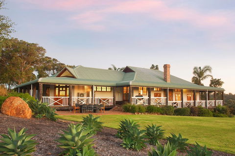 The Farmhouse - Accommodation Rockhampton 2