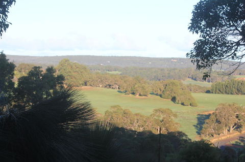 The Farmhouse - Accommodation Rockhampton 13