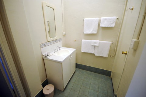 My Place Colonial Accommodation - Accommodation Rockhampton 36