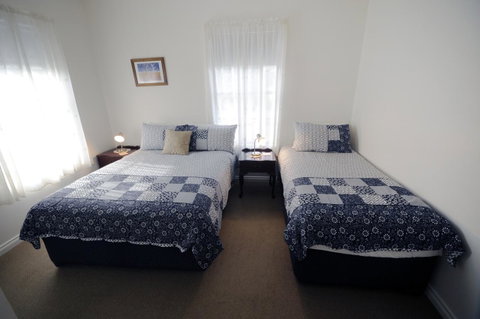 My Place Colonial Accommodation - Accommodation Rockhampton 10