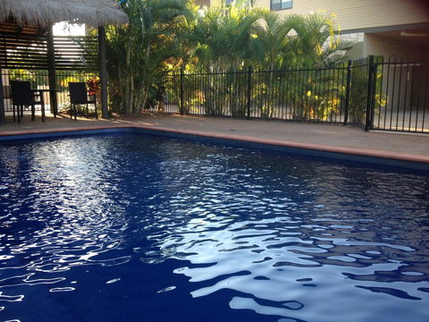 Breezes Apartments - Accommodation Rockhampton 0