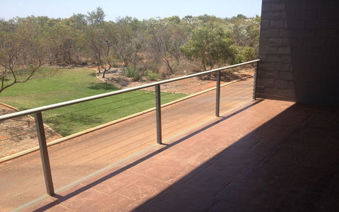 Breezes Apartments - Accommodation Rockhampton 4