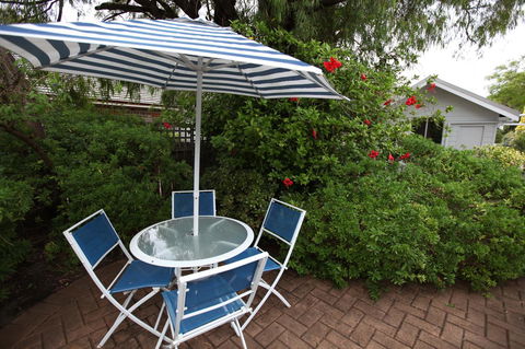 Jacaranda Guest House - Accommodation Rockhampton 31