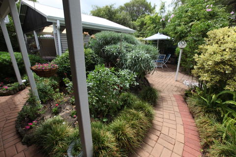 Jacaranda Guest House - Accommodation Rockhampton 26