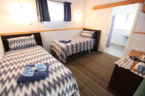 Jacaranda Guest House - Accommodation Rockhampton 18