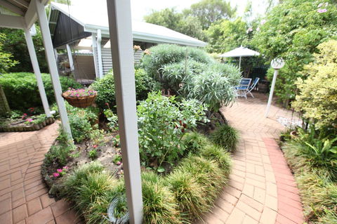 Jacaranda Guest House - Accommodation Rockhampton 25