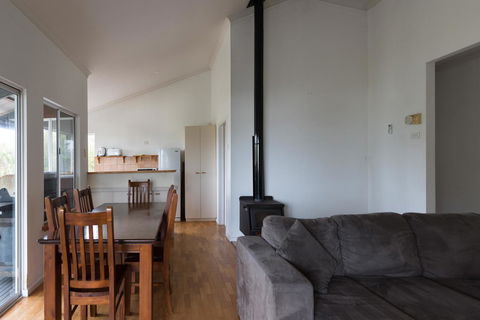 Peppy Beach Ocean Views - Accommodation Rockhampton 6