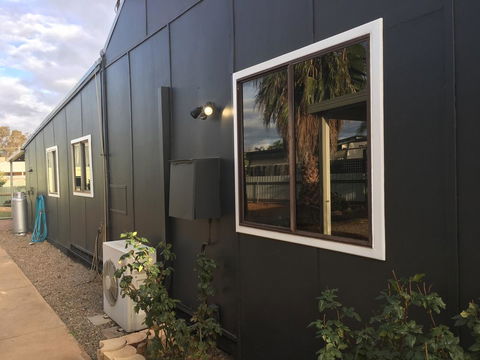 The Cottage That Could - Accommodation Rockhampton 1