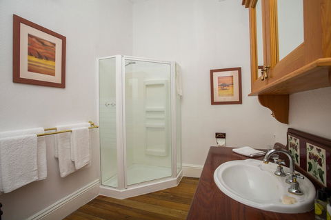 Danum House - Accommodation Rockhampton 24
