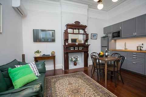 Danum House - Accommodation Rockhampton 3