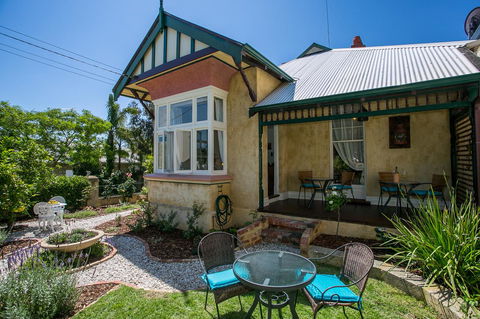 Danum House - Accommodation Rockhampton 15