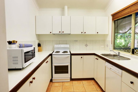Habitat Resort - Accommodation Rockhampton 19