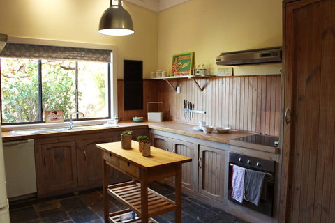 Bickley Valley Cottage - Accommodation Rockhampton 5