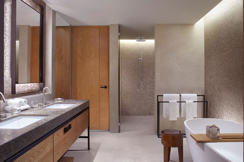 The Ritz-Carlton, Perth - Accommodation Rockhampton 8