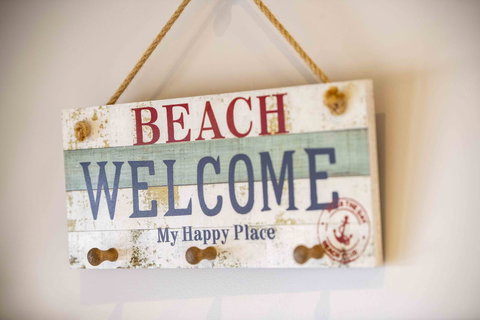 Magnificent Beach Retreat - Accommodation Rockhampton 4