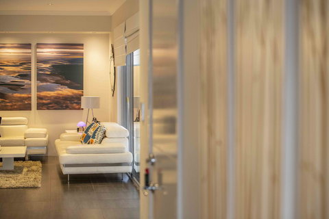 Magnificent Beach Retreat - Accommodation Rockhampton 25