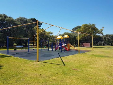 SEA BREEZE â€“ Between Cottesloe Beach & Swan River - Accommodation Rockhampton 20