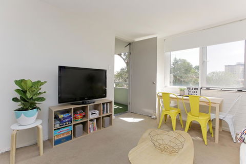 SEA BREEZE â€“ Between Cottesloe Beach & Swan River - Accommodation Rockhampton 1