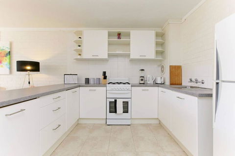 SEA BREEZE â€“ Between Cottesloe Beach & Swan River - Accommodation Rockhampton 15