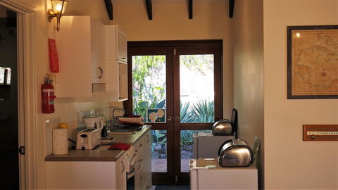 Eleebana Guest House - Accommodation Rockhampton 21