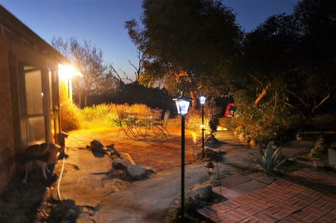 Eleebana Guest House - Accommodation Rockhampton 35